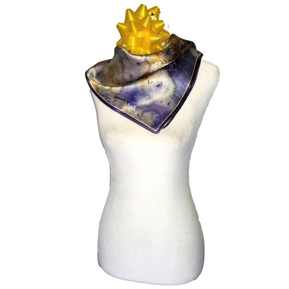 NWT Genuine 100% Mulberry Silk Satin Scarf 21"x21" Small Square Shawl 55011 - Picture 4 of 9